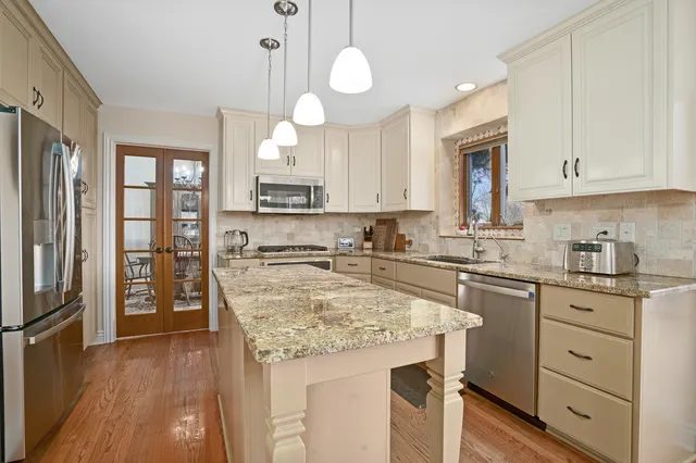 $459,900 | 1114 Tara Court, Joliet, IL 60431