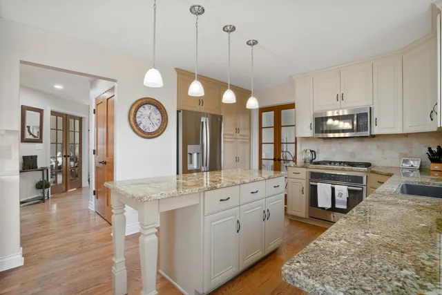 $459,900 | 1114 Tara Court, Joliet, IL 60431