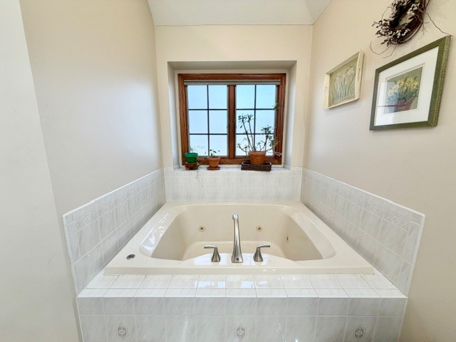 1325 Foxpointe Drive Sycamore, IL 60178 - Photo 28 of 55