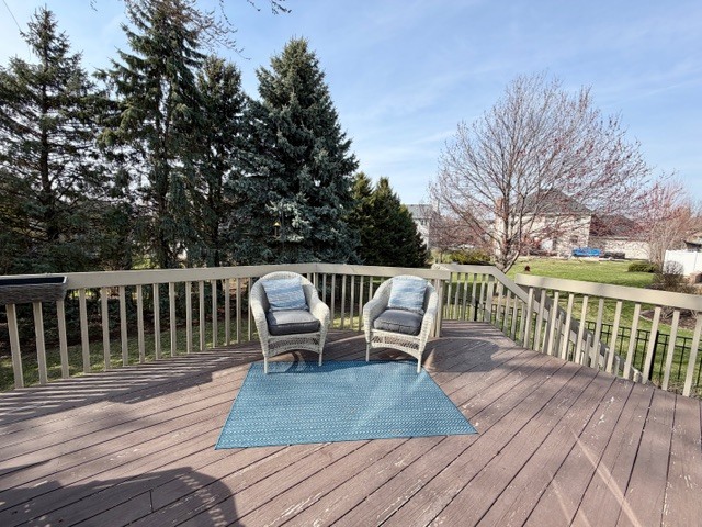 1325 Foxpointe Drive Sycamore, IL 60178 - Photo 53 of 55 a view of a deck