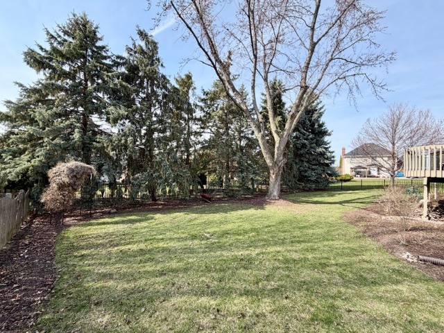 1325 Foxpointe Drive Sycamore, IL 60178 - Photo 54 of 55 a view of outdoor space with trees all around