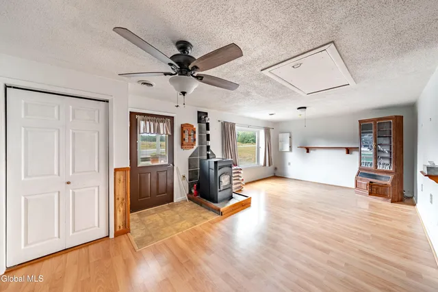 $249,000 | 879 Highway 29, Saratoga Springs, NY 12866