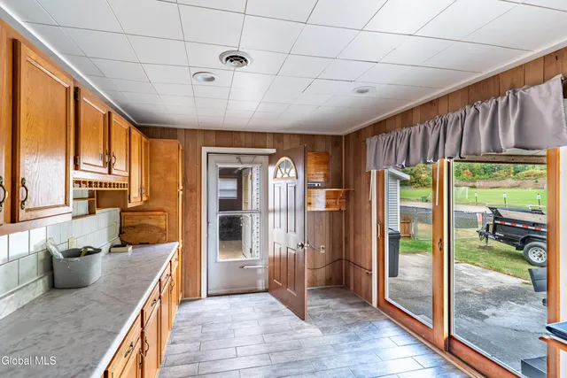 $249,000 | 879 Highway 29, Saratoga Springs, NY 12866