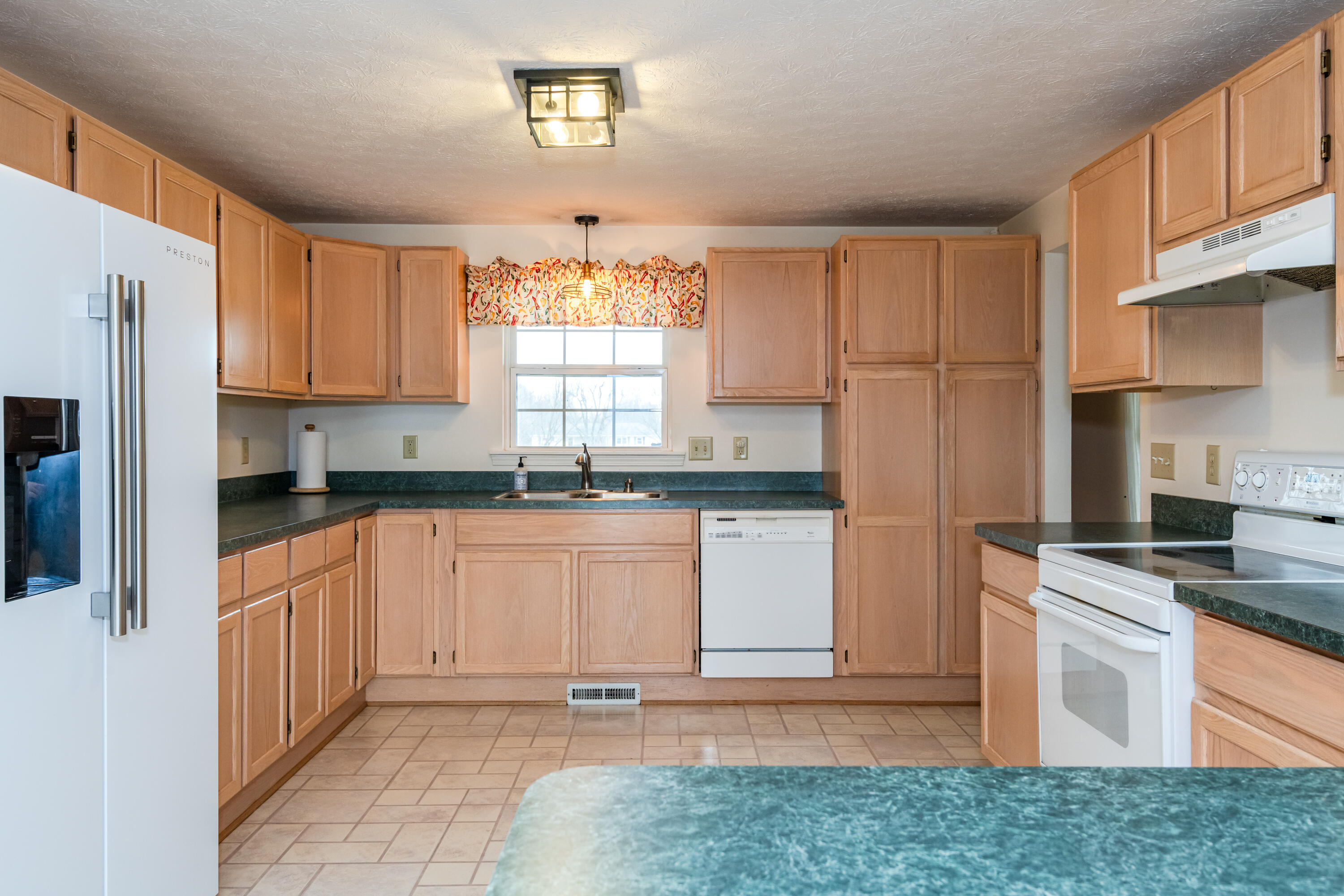 929 North Tecumseh Road Springfield, OH 45504 - Photo 10 of 55