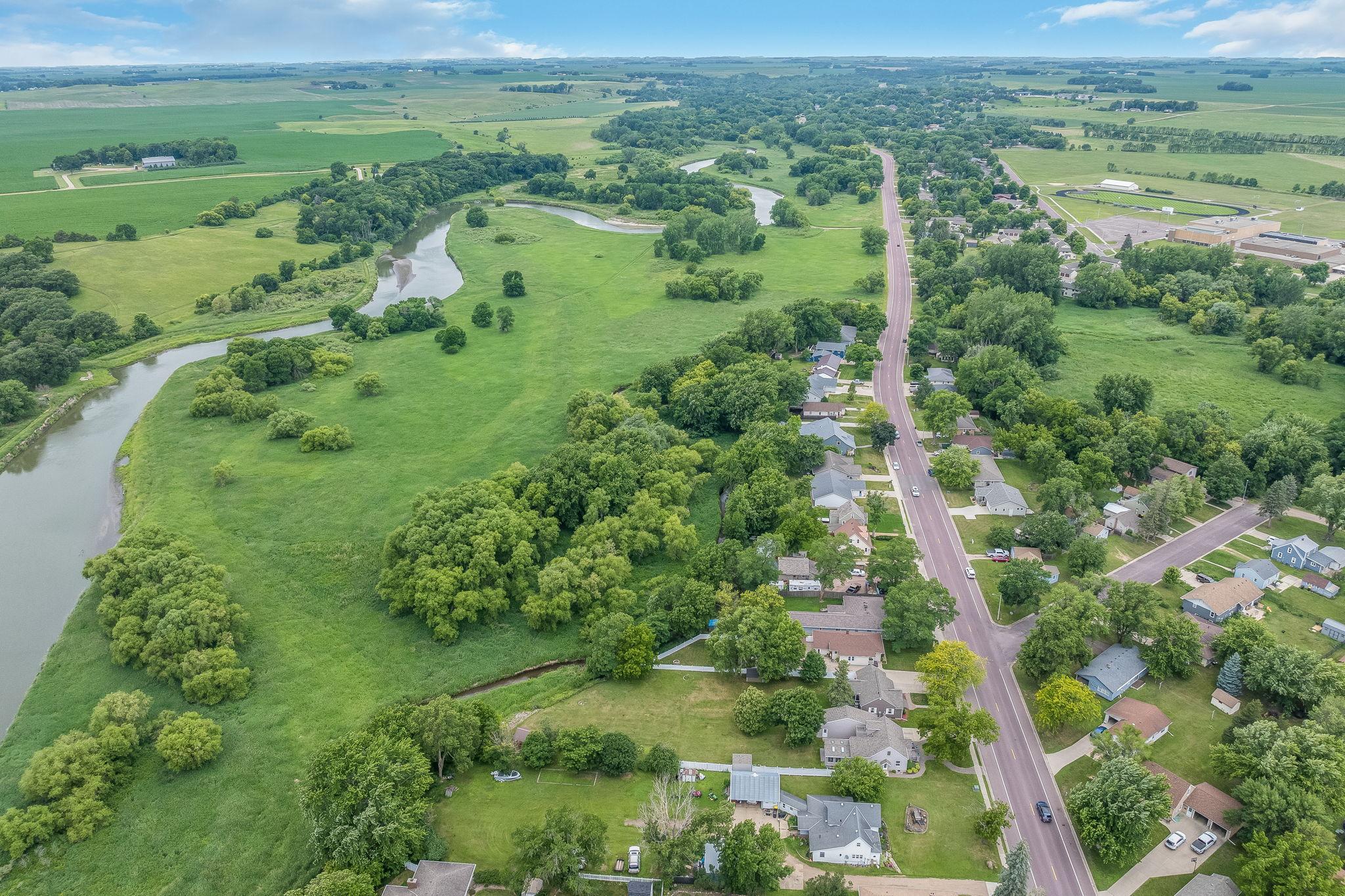 1193 River Road Windom, MN 56101 - Photo 20 of 52