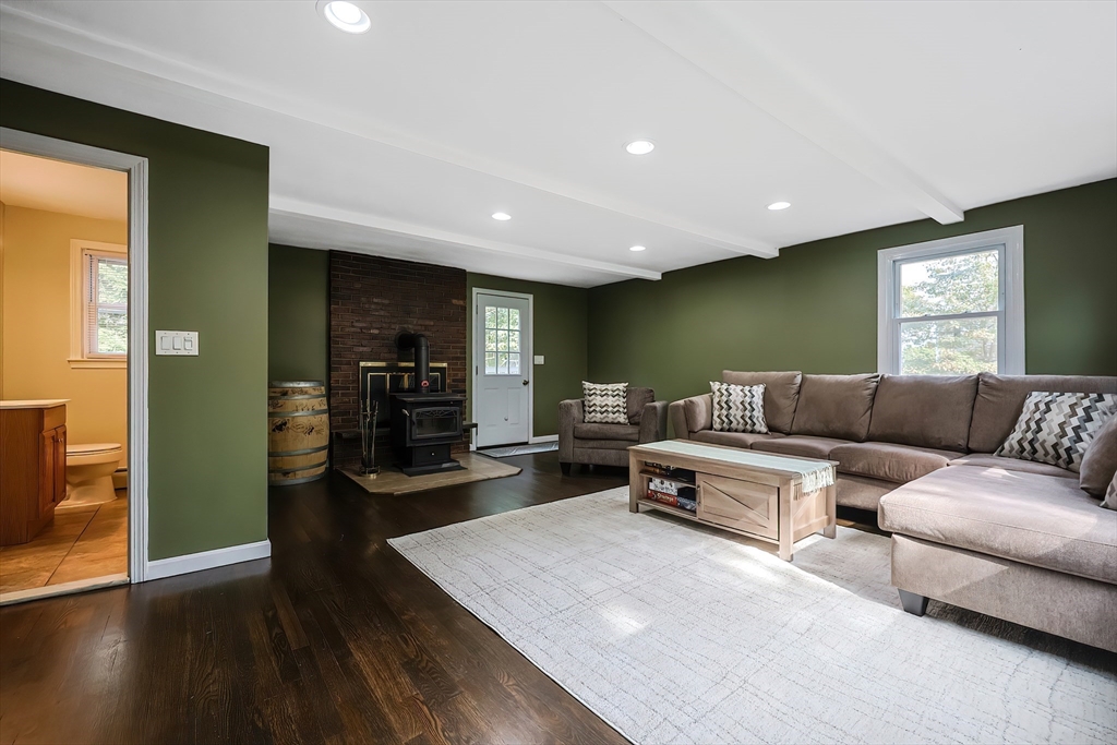 158 Longhill Road Franklin, MA 02038 - Photo 12 of 42 Gallery Image 12