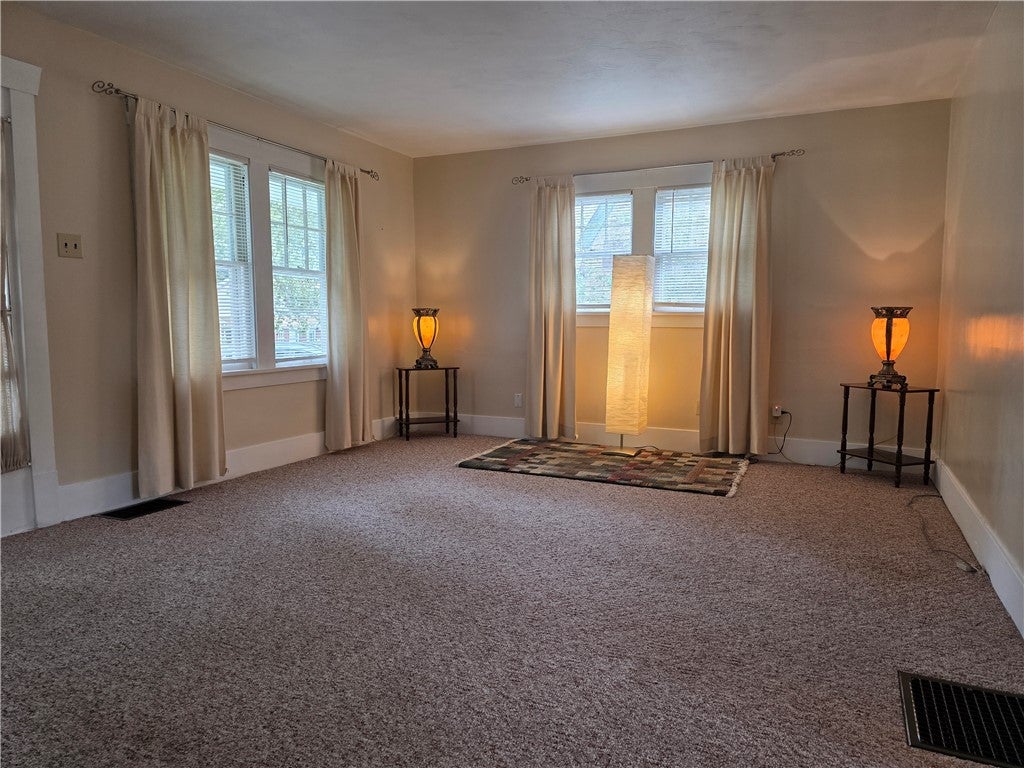 1335 Riverview Avenue Decatur, IL 62522 - Photo 7 of 30 Gallery Image 7