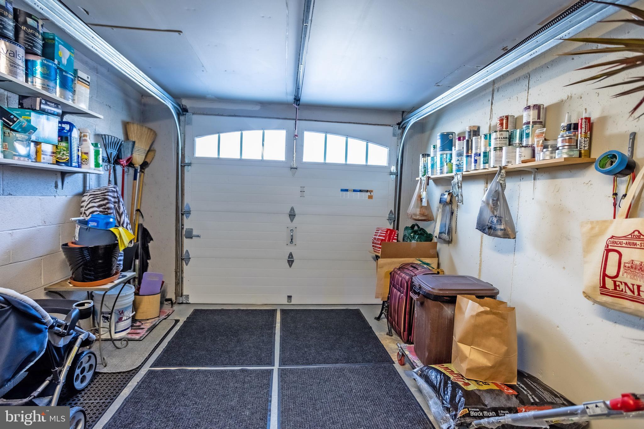 708 Susquehanna Road Philadelphia, PA 19111 - Photo 23 of 46 Garage