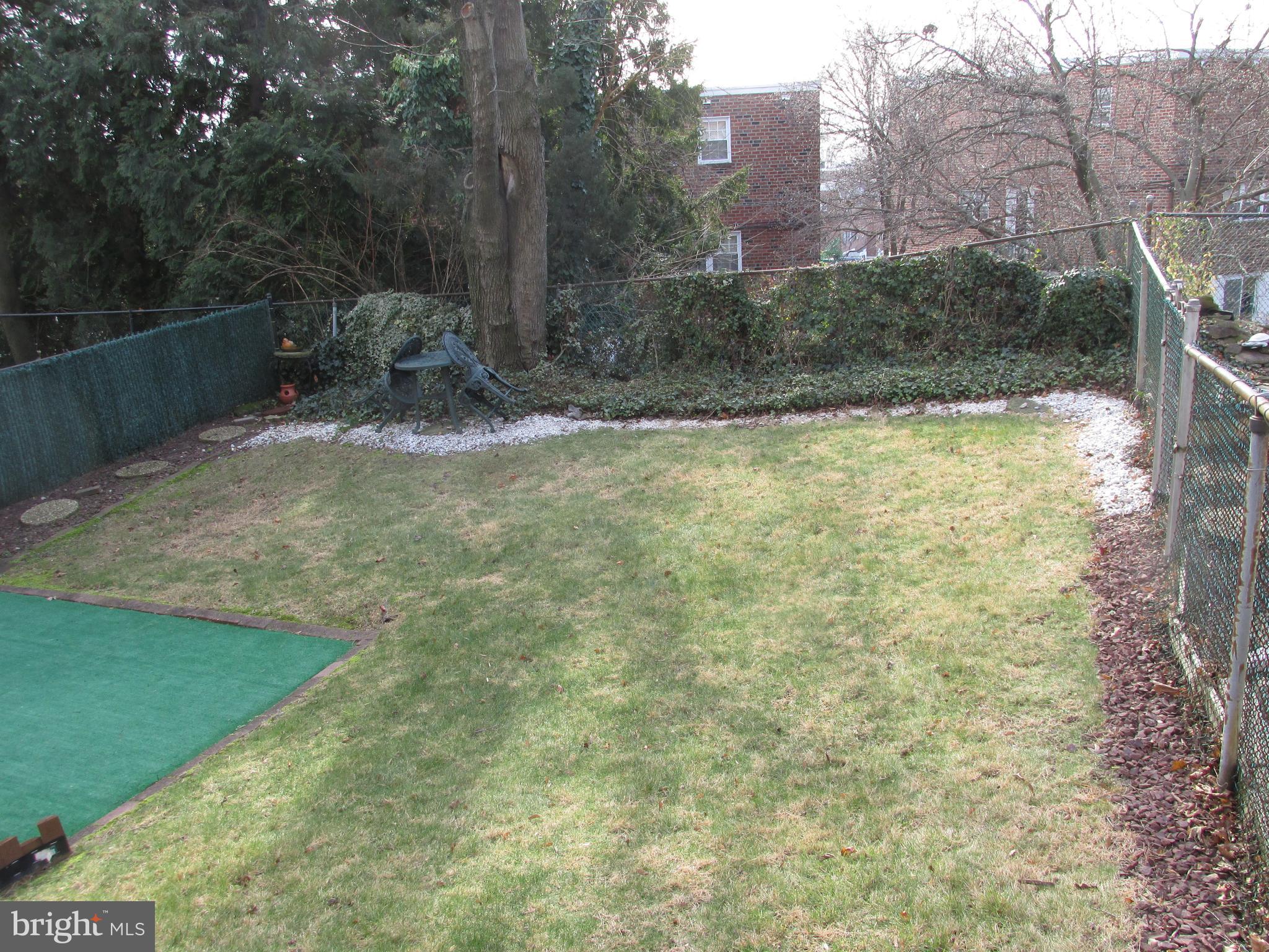 708 Susquehanna Road Philadelphia, PA 19111 - Photo 35 of 46 Rear Garden