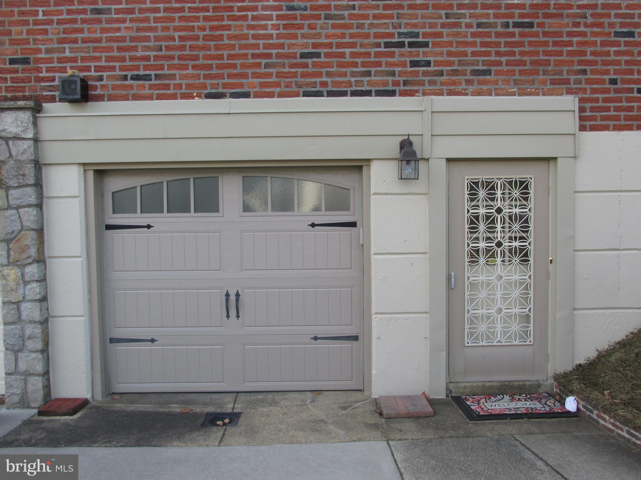 708 Susquehanna Road Philadelphia, PA 19111 - Photo 43 of 46 Exterior Front