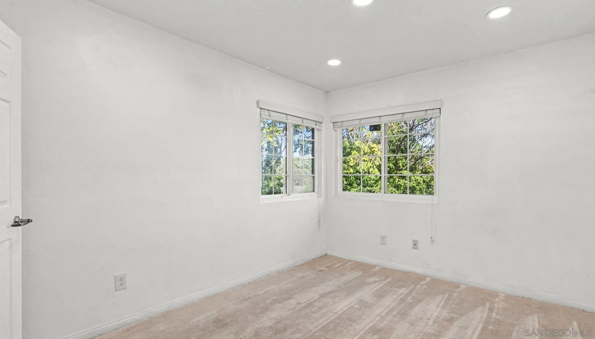 814 Malibu Point Way Oceanside, CA 92058 - Photo 21 of 26