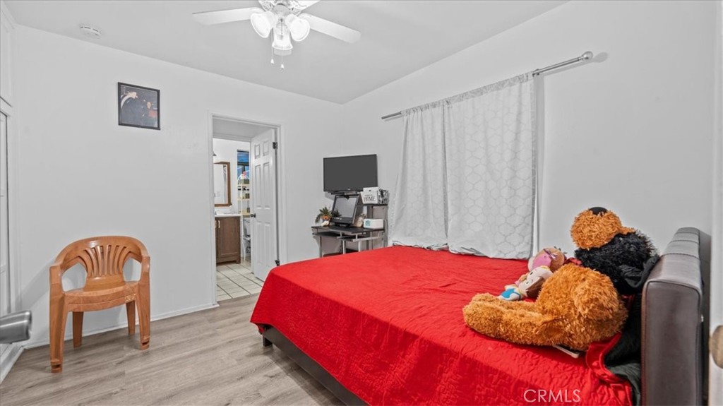 742 South Magnolia Avenue Rialto, CA 92376 - Photo 5 of 21