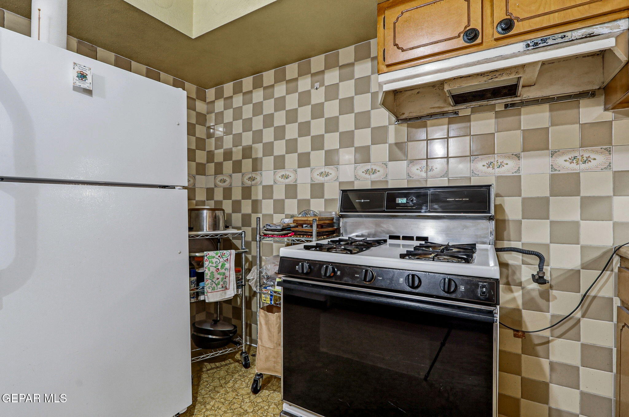 5608 Rosa Avenue El Paso, TX 79905 - Photo 17 of 43 16-web-or-mls-IMG_7065