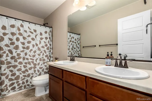 $565,000 | 25500 East 3rd Avenue, Aurora, CO 80018