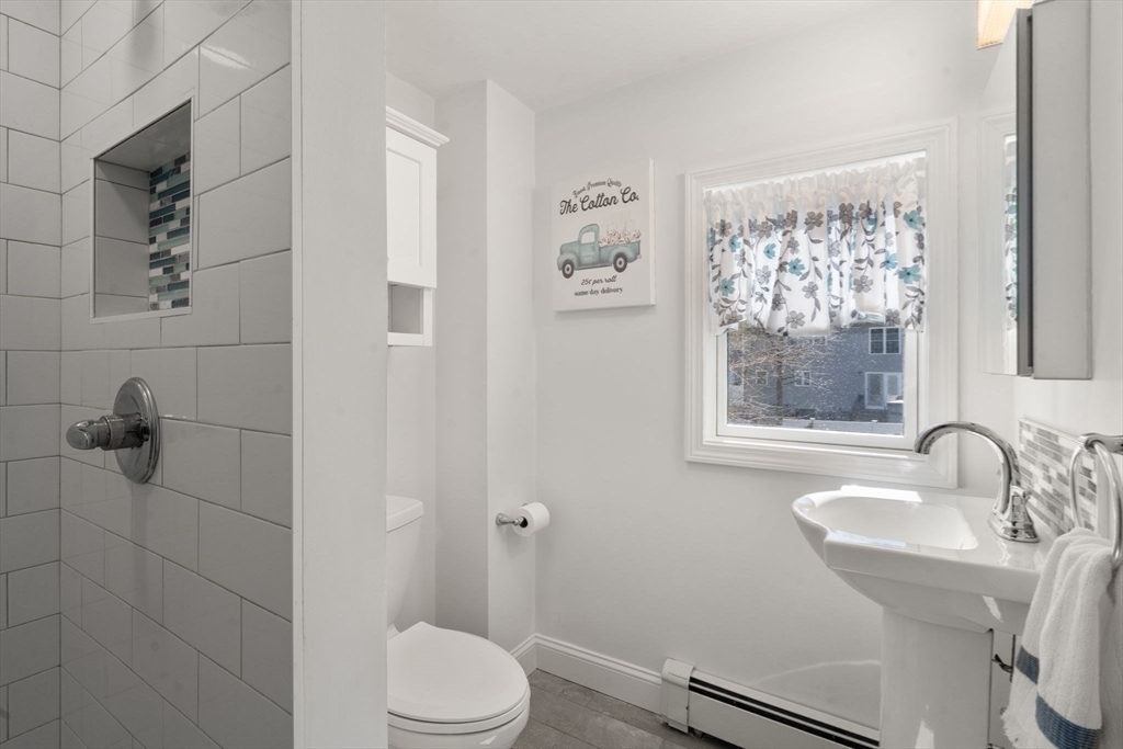 8 Alfred Place Woburn, MA 01801 - Photo 16 of 31