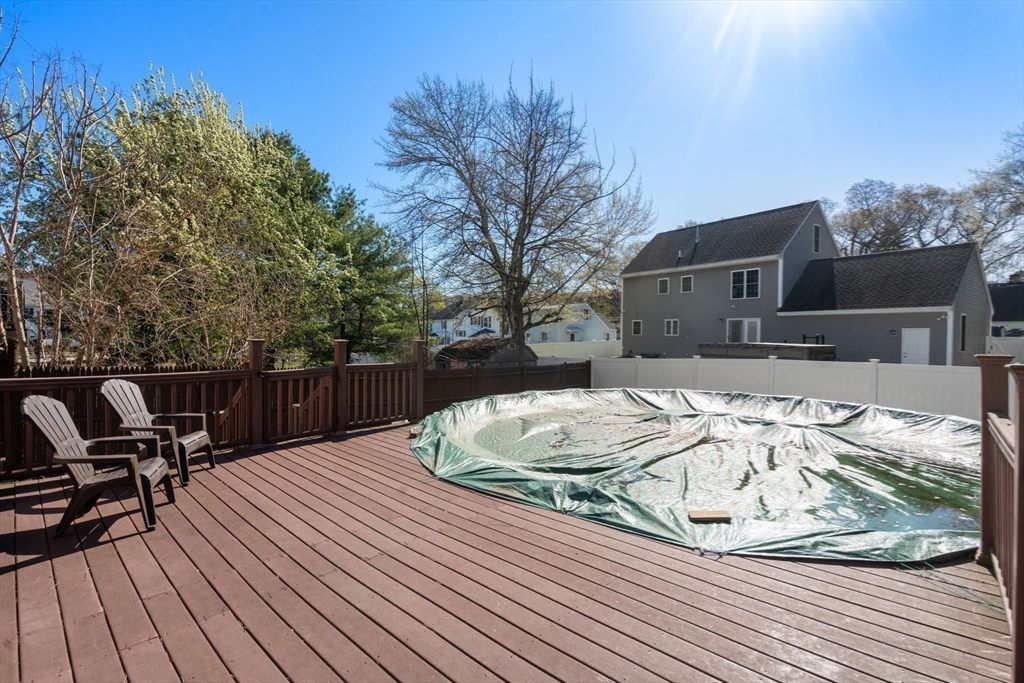 8 Alfred Place Woburn, MA 01801 - Photo 24 of 31