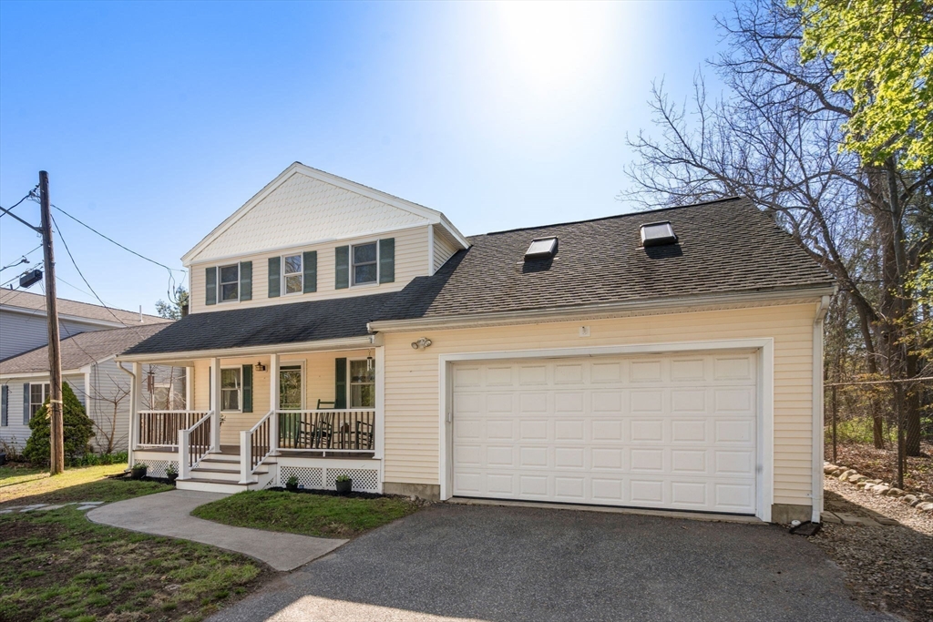 8 Alfred Place Woburn, MA 01801 - Photo 5 of 31