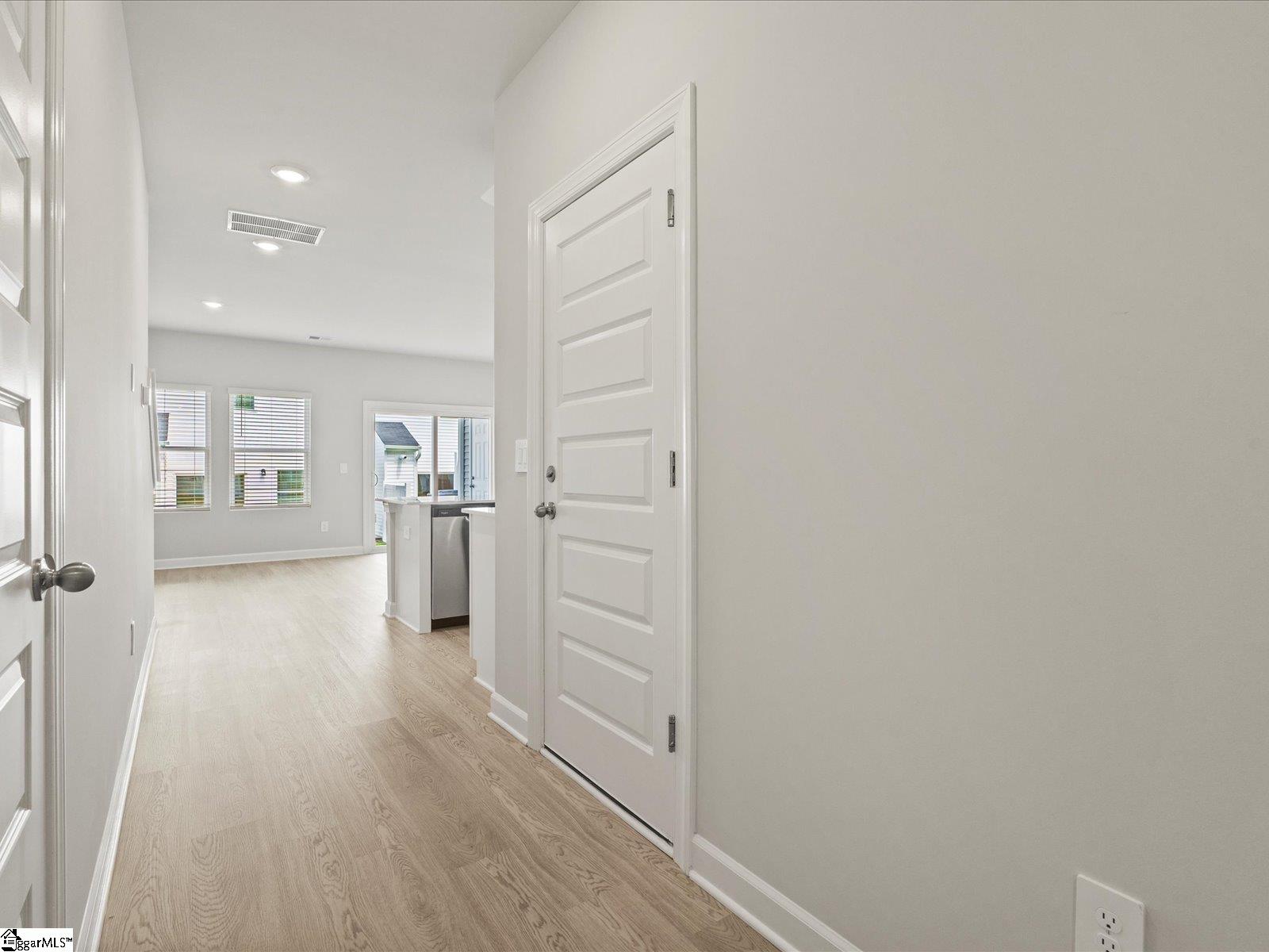 308 Hampton George Court Greer, SC 29651 - Photo 4 of 26