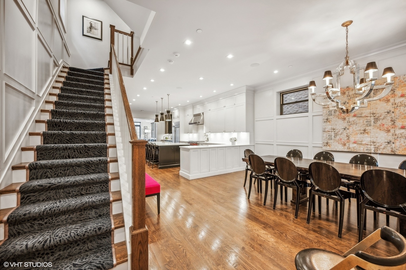 1855 North Dayton Street Chicago, IL 60614 - Photo 4 of 51 a dining room with furniture and entryway