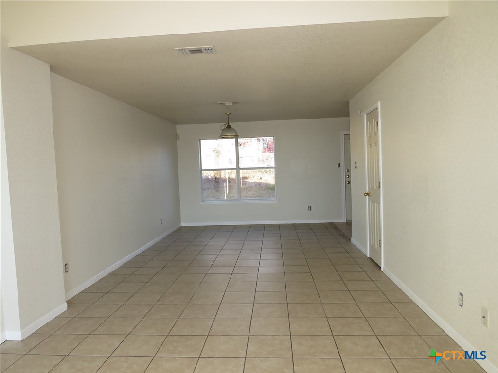 3806 Littleleaf Court, Unit A Killeen, TX 76549 - Photo 3 of 13