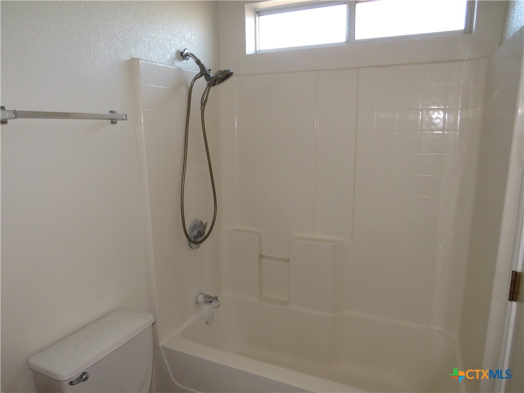 3806 Littleleaf Court, Unit A Killeen, TX 76549 - Photo 10 of 13