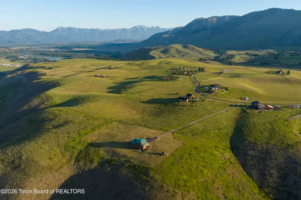 $995,000 | 7555 South Squaw Creek Road, Jackson, WY 83001