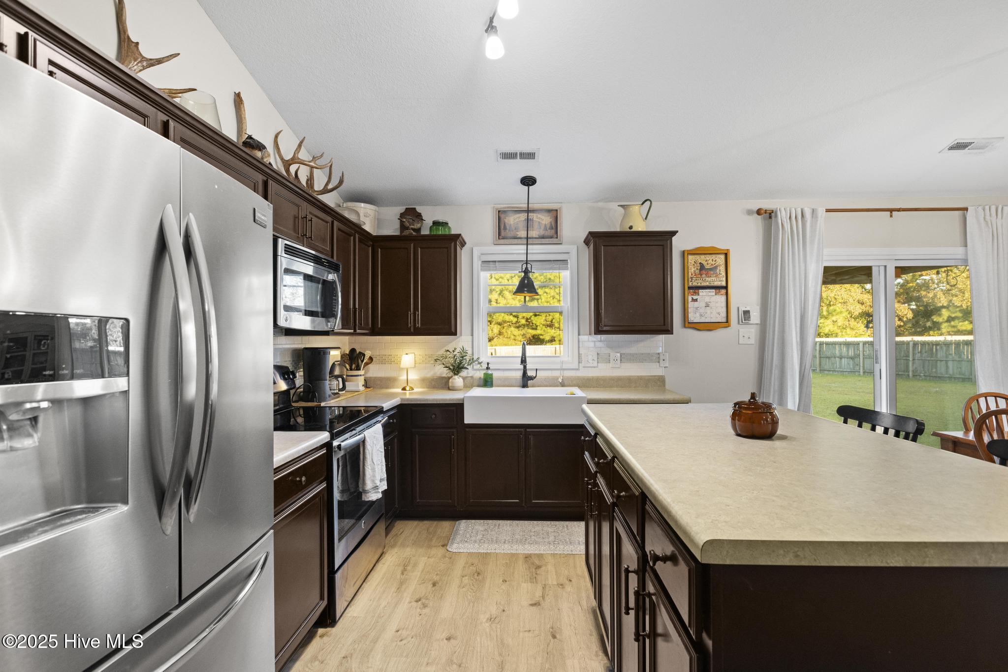 206 North Windy Ridge Road Hubert, NC 28539 - Photo 11 of 42 425A2640