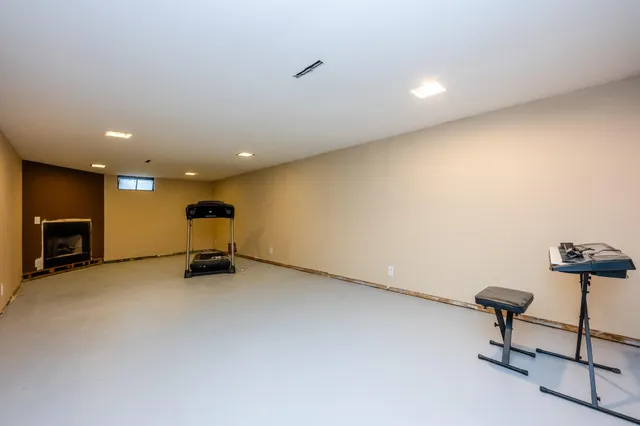 $243,000 | 3215 Meade Court, St. Joseph, MI 49085