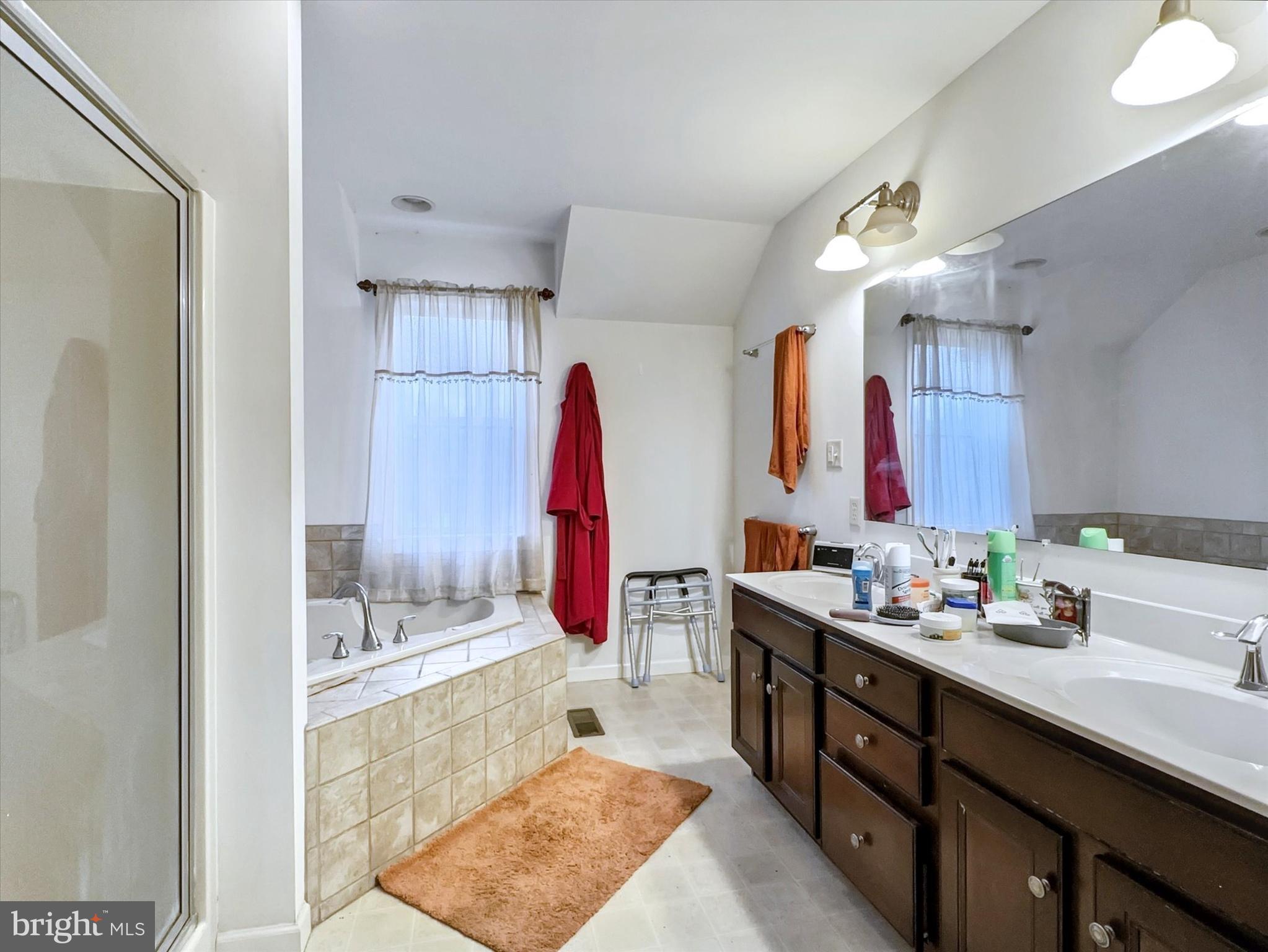 3704 Skipton Circle York, PA 17402 - Photo 21 of 32