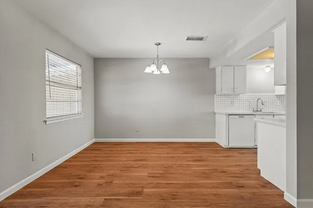 $275,000 | 900 Wandering Way Drive, Allen, TX 75002