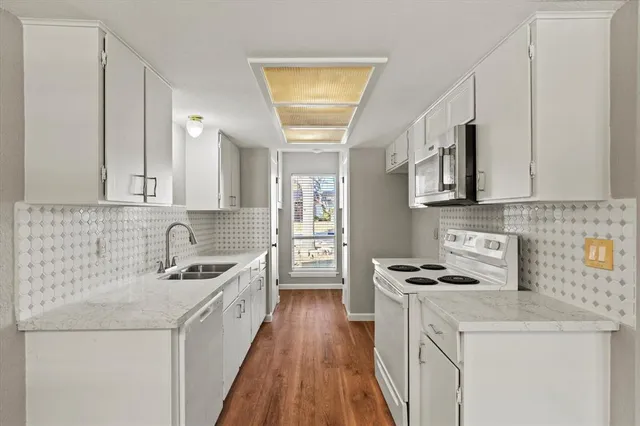 $275,000 | 900 Wandering Way Drive, Allen, TX 75002