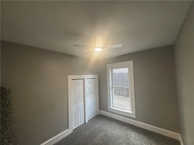 $179,500 | 1402 South Park Avenue, Oak Grove, MO 64075