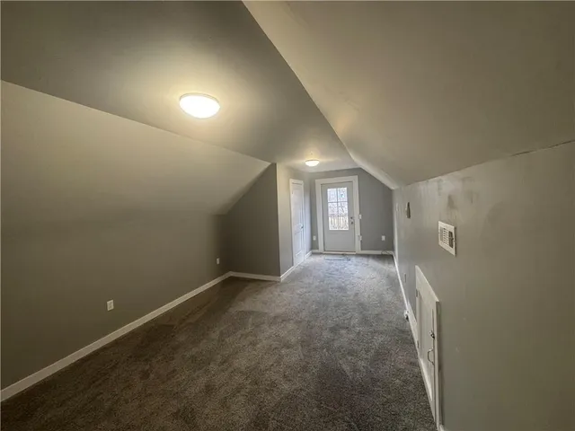 $179,500 | 1402 South Park Avenue, Oak Grove, MO 64075