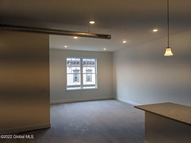 $1,275 | 12 White Street, Unit 24, Cohoes, NY 12047