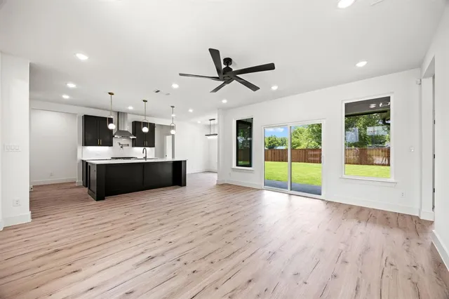 $395,000 | 402 South Humphrey Avenue, Kerens, TX 75144