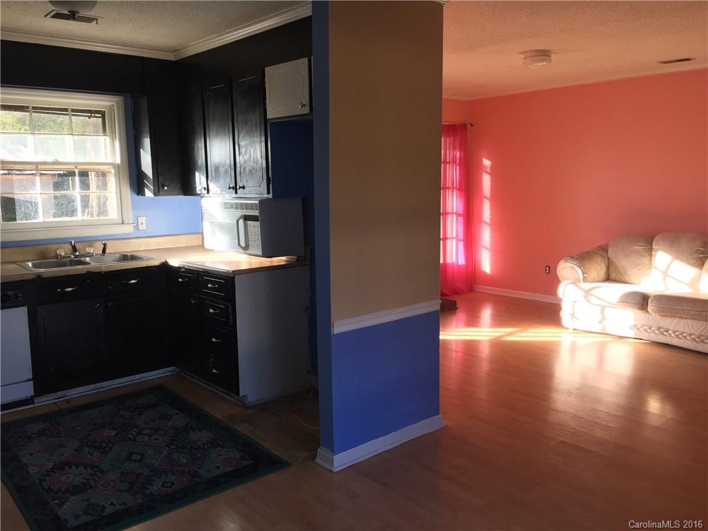 6721 Old Meadow Road Charlotte, NC 28227 - Photo 4 of 7