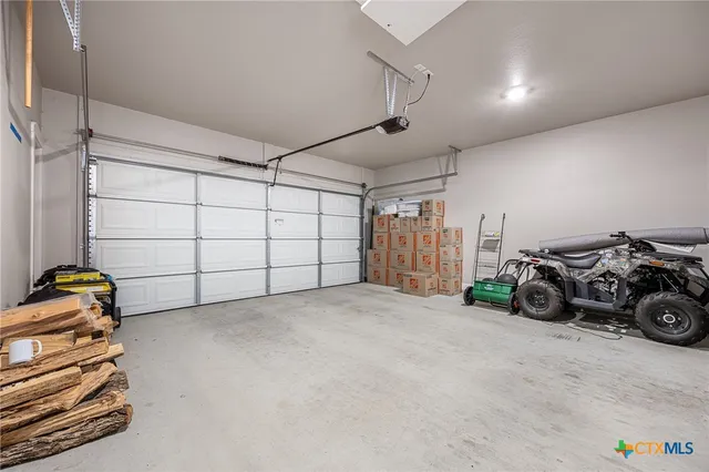 a view of a garage