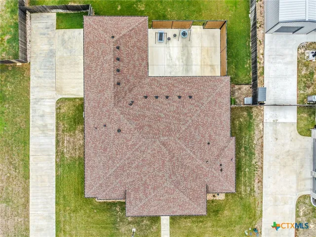 $519,500 | 5210 Few Oaks Drive, Salado, TX 76571