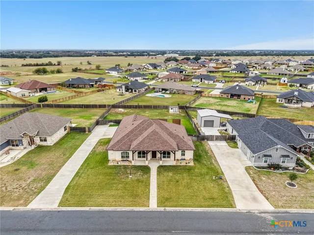 $519,500 | 5210 Few Oaks Drive, Salado, TX 76571