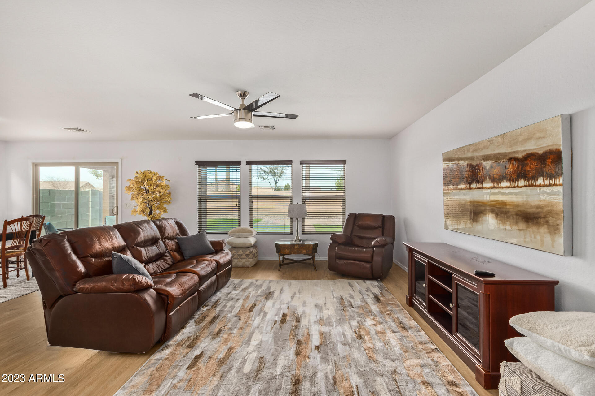 7536 West Darrel Road Laveen, AZ 85339 - Photo 5 of 29 05 - Darrell