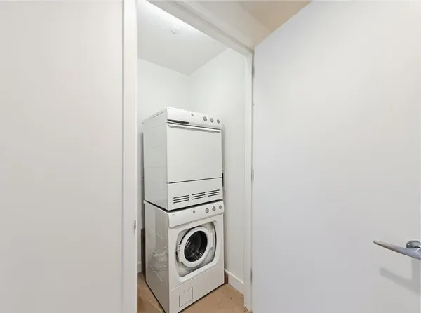 $1,045,000 | 2 2nd Street, Unit 2104, Jersey City, NJ 07302