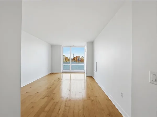 $1,045,000 | 2 2nd Street, Unit 2104, Jersey City, NJ 07302