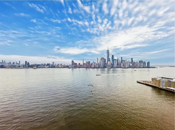 $1,045,000 | 2 2nd Street, Unit 2104, Jersey City, NJ 07302