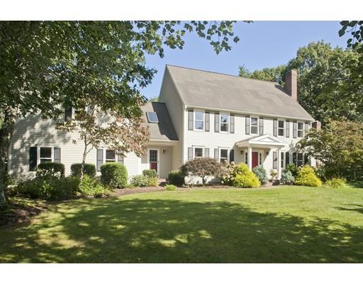 92 Forest Street Duxbury, MA 02332 - Photo 34 of 34 a front view of a house with a garden