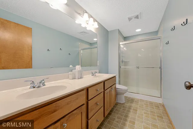 $484,900 | 1107 Shumway Court, Faribault, MN 55021