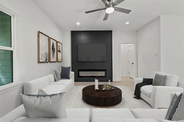 $314,900 | 2227 Stoneman Street, Dallas, TX 75215