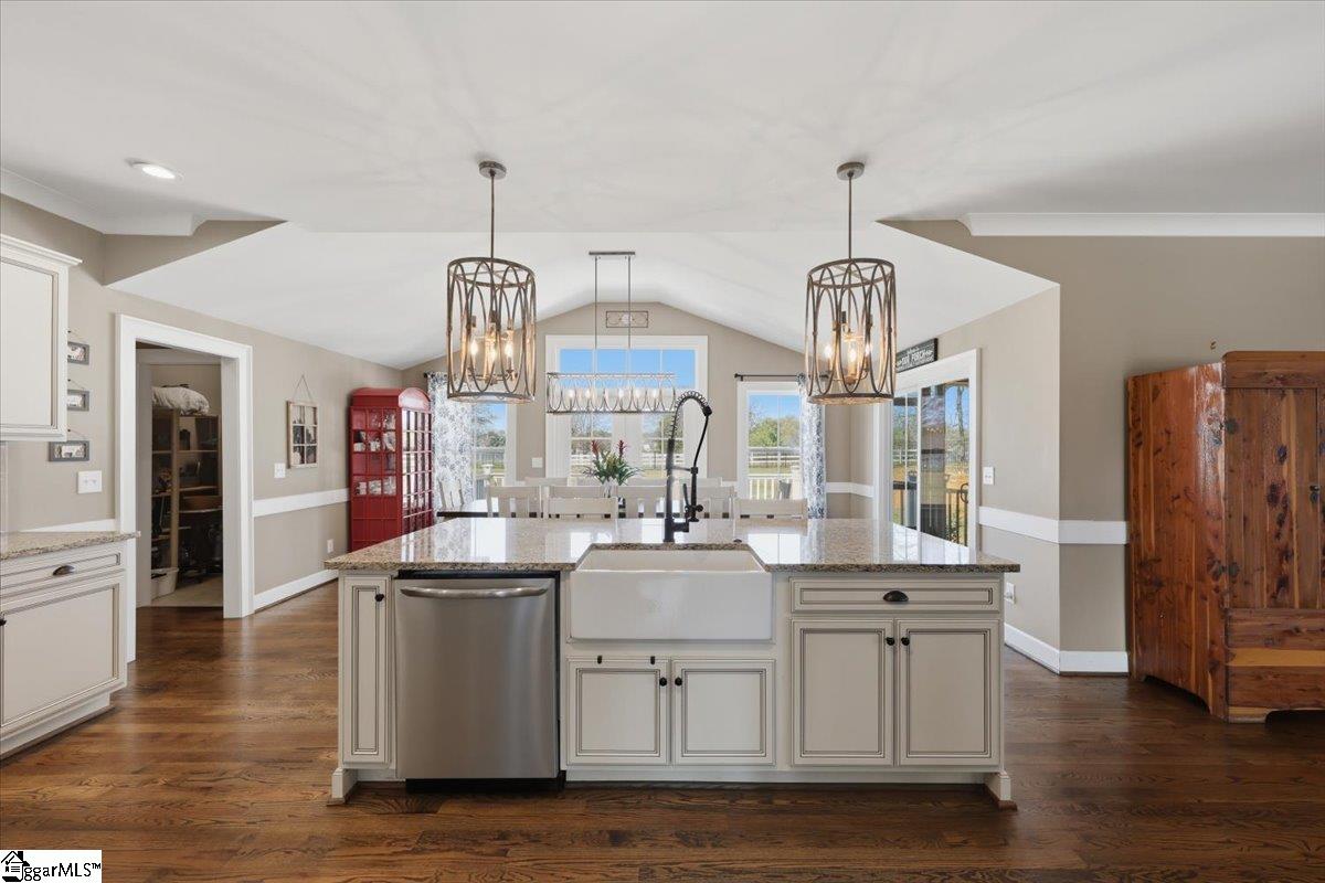 27 Camarillo Court Pelzer, SC 29669 - Photo 12 of 50