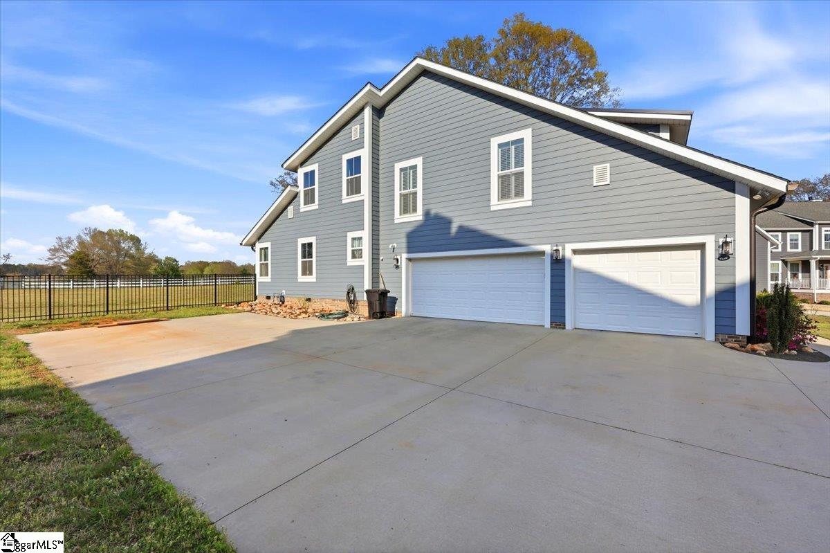 27 Camarillo Court Pelzer, SC 29669 - Photo 44 of 50