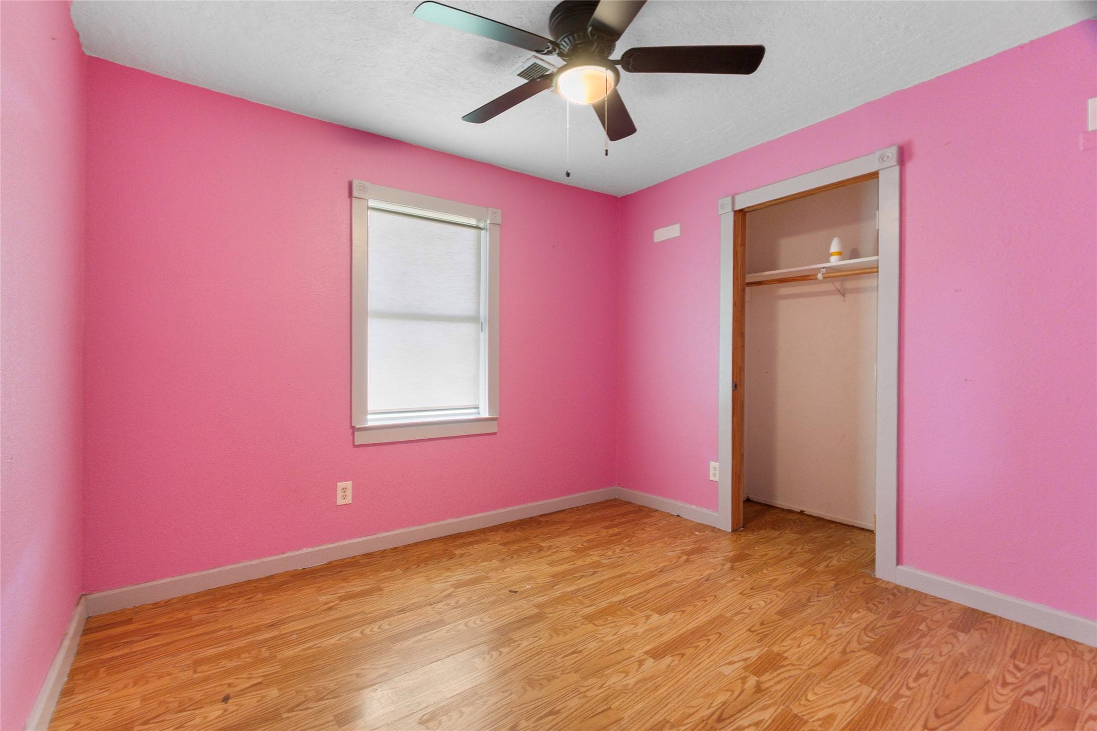 10315 North Walker Road Cleveland, TX 77328 - Photo 20 of 27 a view of empty room with window