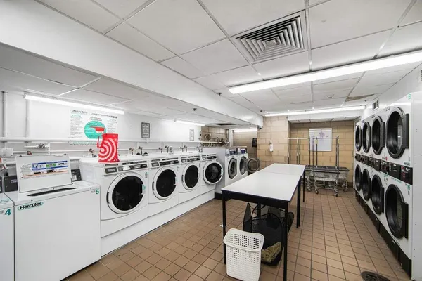 $995,000 | 445 5th Avenue, Unit 10H | Midtown South